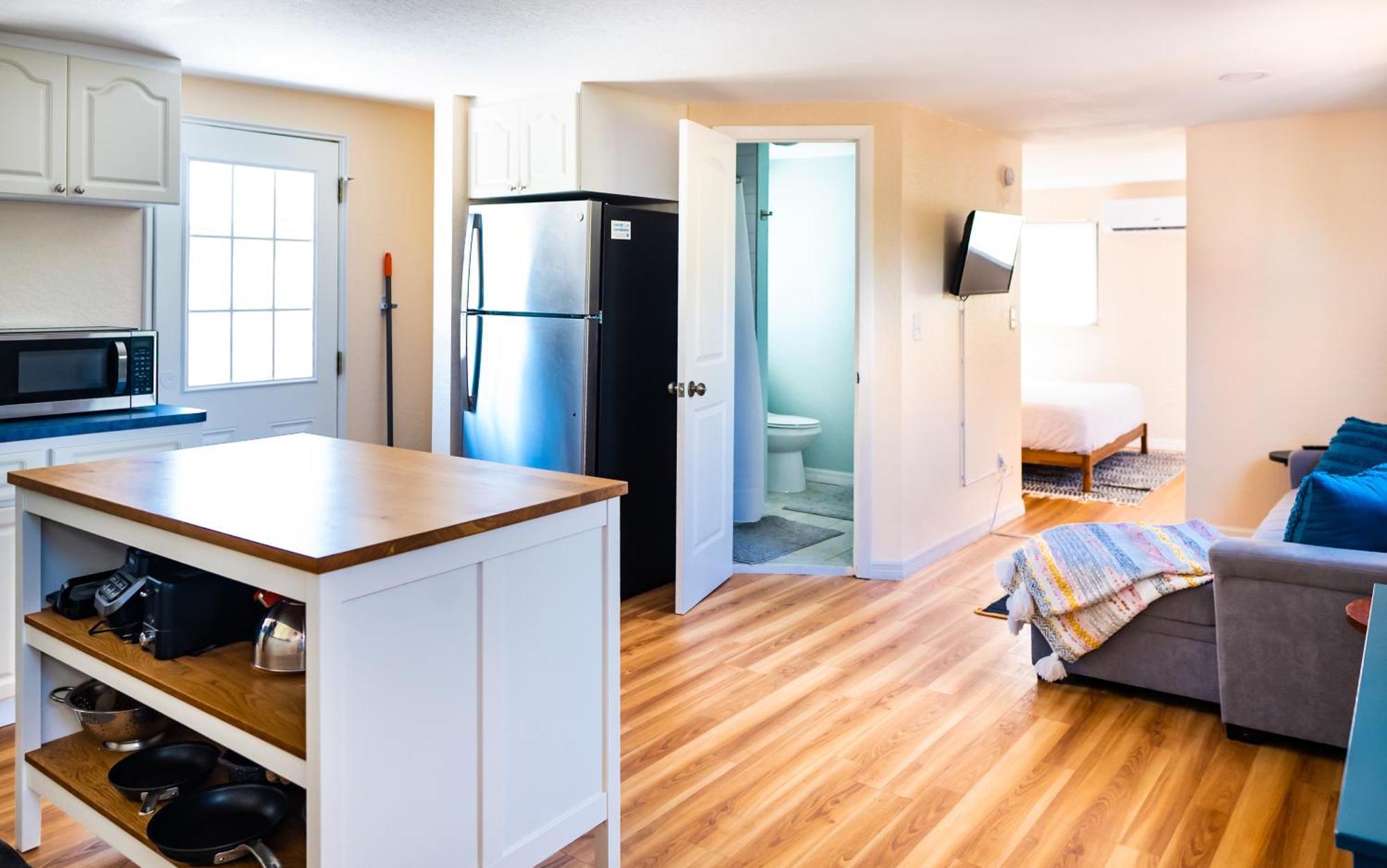 Sun-Drenched 1Br Apt - 5Min Walk To Beach Clearwater Beach Exterior photo